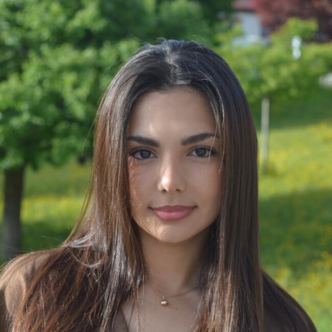 Babysitter a Haslen: Isabella