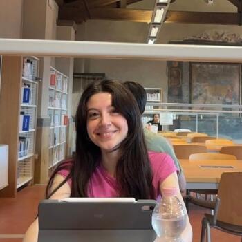 Babysitter Campi Bisenzio: Giulia