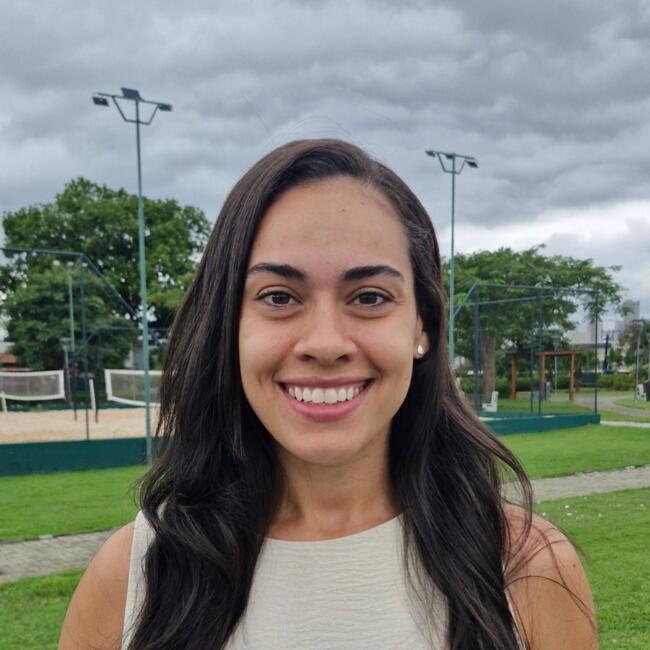 Babá em São José dos Campos: Marina