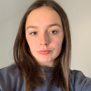 Babysitter in Waremme: Angelina