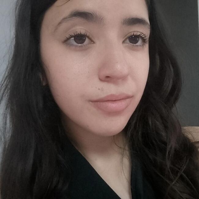 Babysitter in Coria del Río: Marta