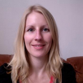 Baby-sitter in Pérenchies: Lucie