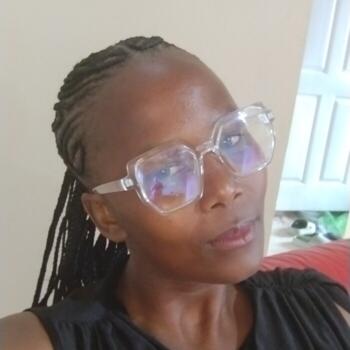 Nanny KwaDukuza: Sthokozile