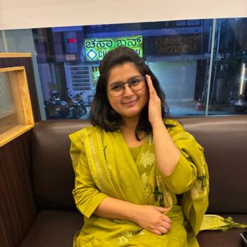 बेबीसिटर बंगलौर: Mahnaz