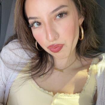 Babysitter in Toronto: Mayde