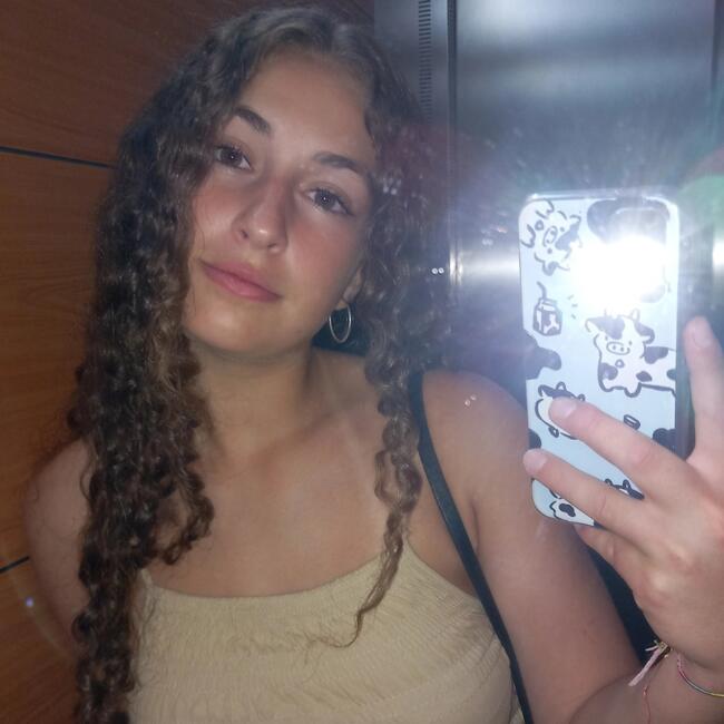 Niñera en Mijas: María
