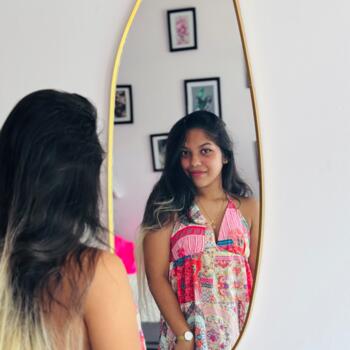 Babysitter in Milan: Samudri