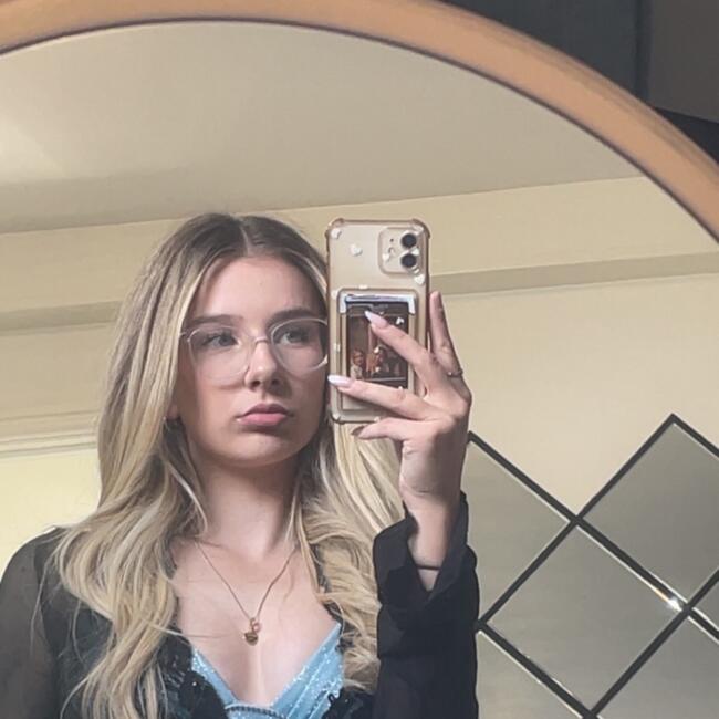 Babysitter in Birmingham: Mayté