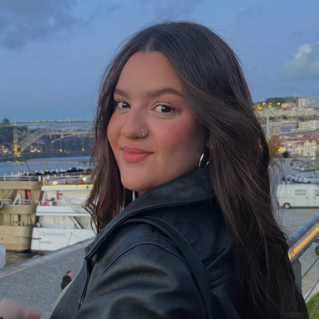 Babysitter in Braga: Julia