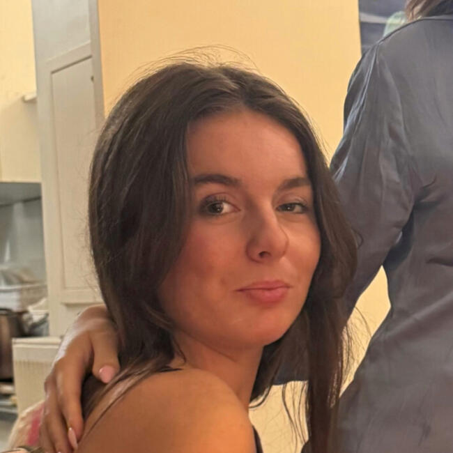 Babysitter in La Garenne-Colombes: Victoria