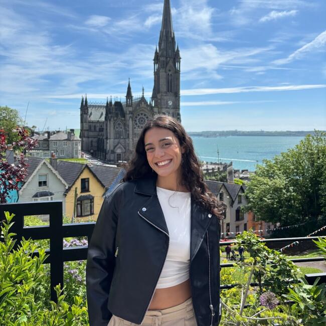 Babysitter in Cork: Bruna