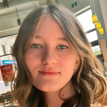 Babysitter in Ottawa: Lily