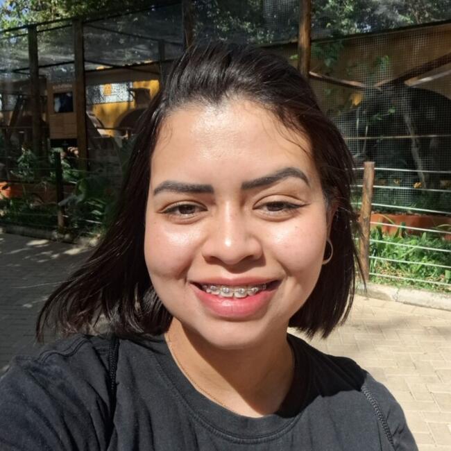 Babysitter in São José do Rio Preto: Dri