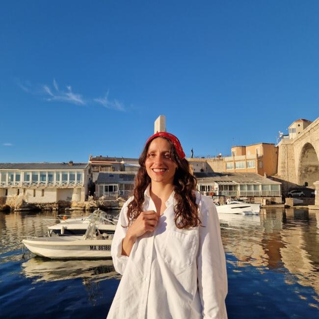 Babysitter in Marseille: Camille