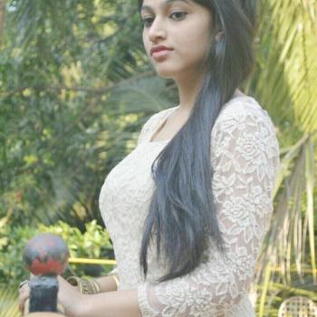 Babysitter a Pavia: Nayan