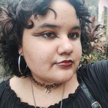 Babysitter Recife: Layanne Medeiros Cavalcanti