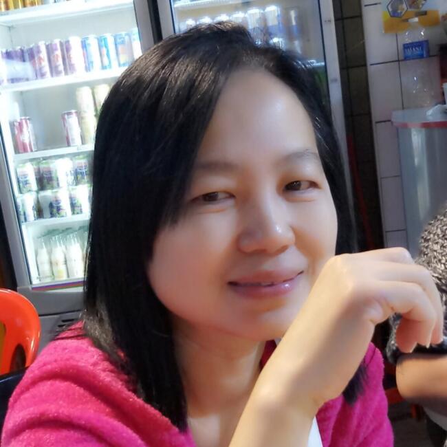 Babysitter in Singapore: Ivy