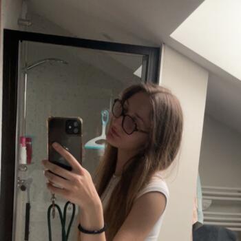 Babysitter in Sathonay-Village: Margaux