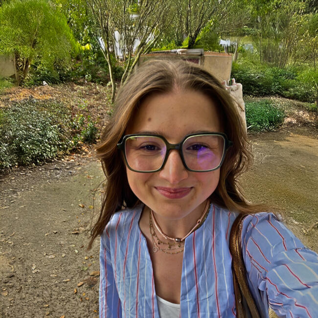 Babysitter in Calais: Salomée