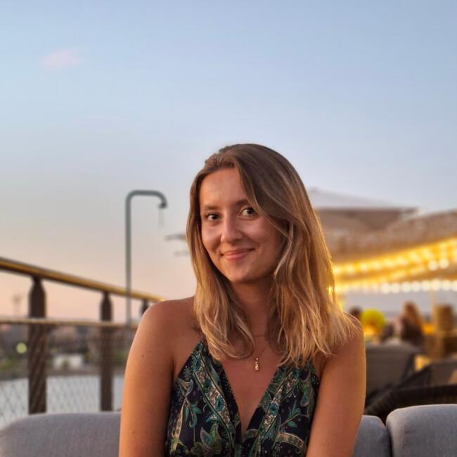 Babysitter in Chéméré: Louise
