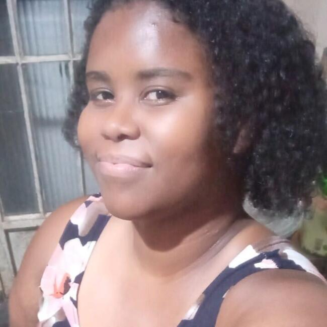 Babysitter in Rio Bonito: Amanda