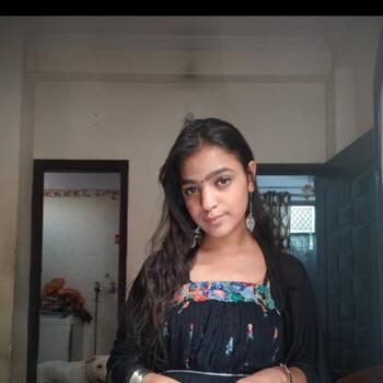 Babysitter in Delhi: Kashu