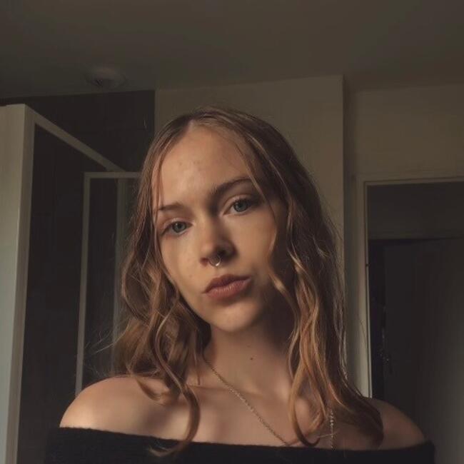 Babysitter in Waziers: Léa