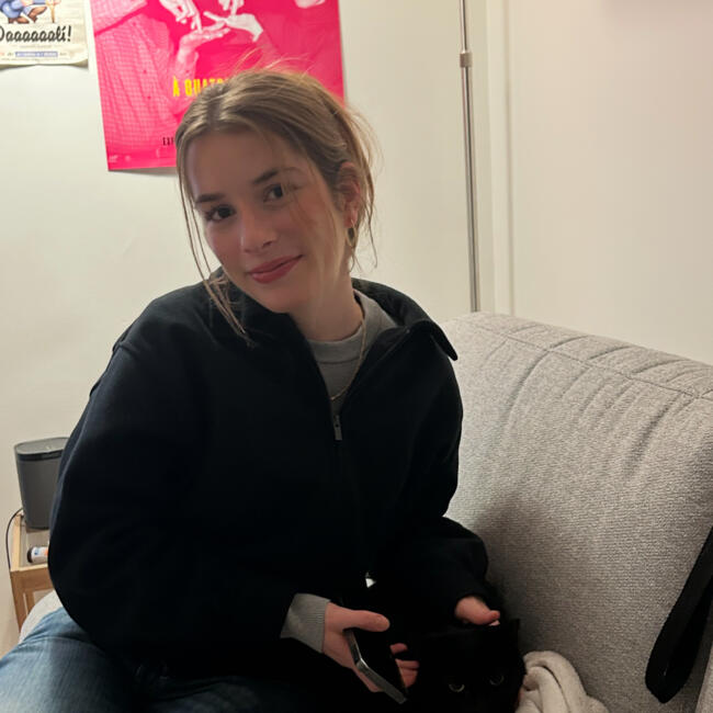 Baby-sitter in Toronto: Adélie
