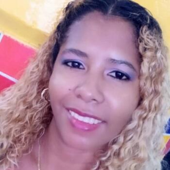 Babysitter Panama City: Mayra