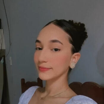 Babá em Belém: Bruna