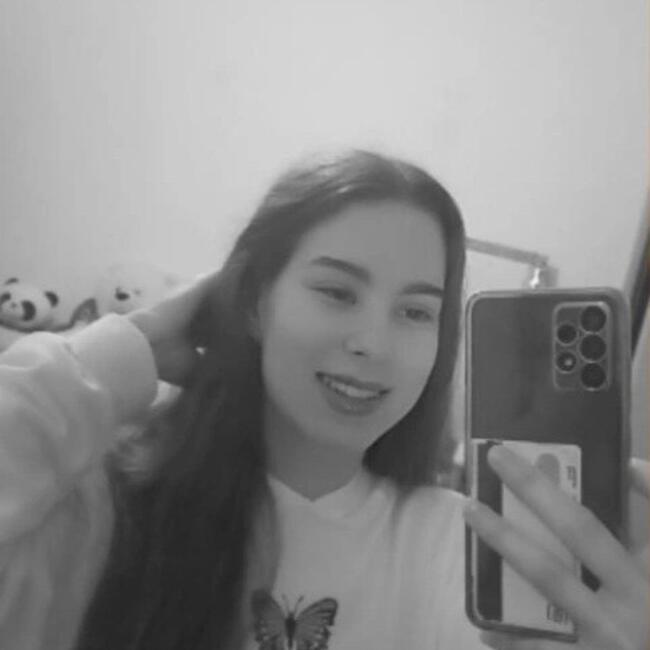 Trabalho de babysitting em Évora: Laura