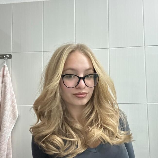 Babysitter in Albenga: Armelia