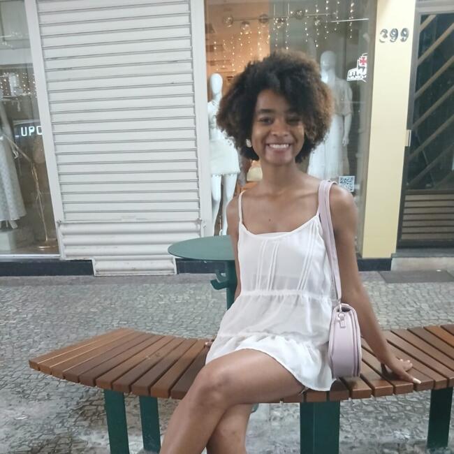 Babá em Juiz de Fora: Taynara