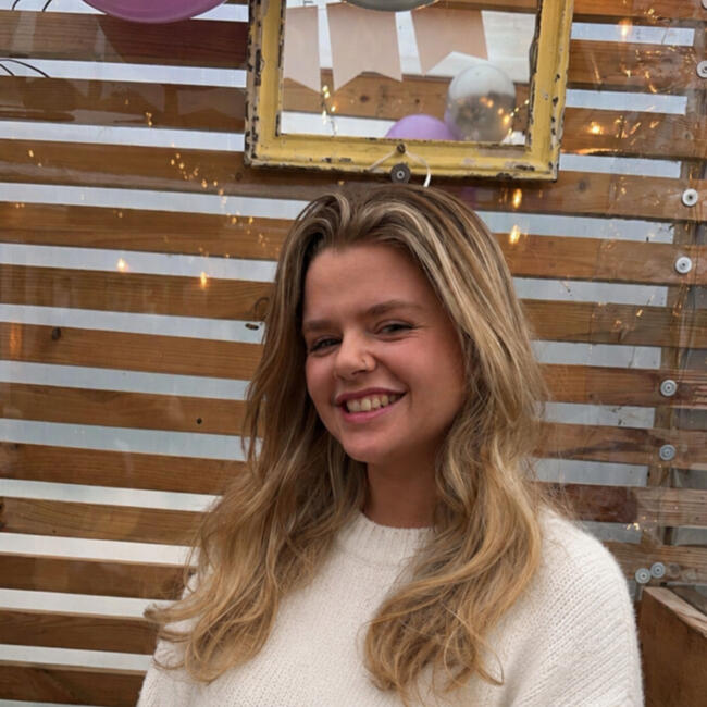 Babysitter in Whitstable: Holly
