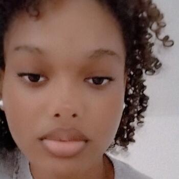 Babysitter em Amadora: Claudia