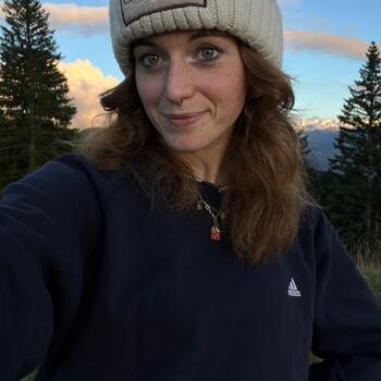 Babysitter in Tours: Gwladys