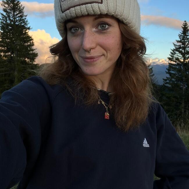 Babysitter in Tours: Gwladys