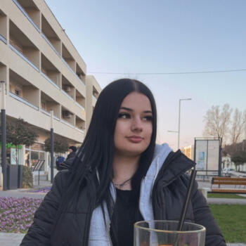 Babysitter in Balatonszentgyörgy: Nikolett