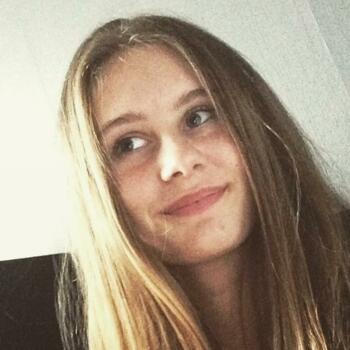 Baby-sitter in Caen: Lilou