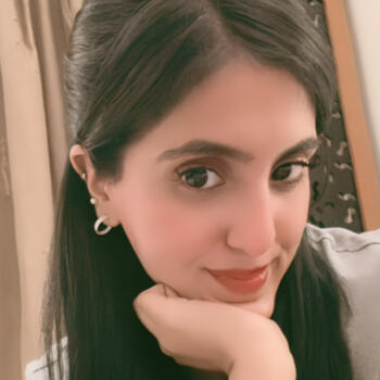 位于Singapore Island的临时保姆: Revina