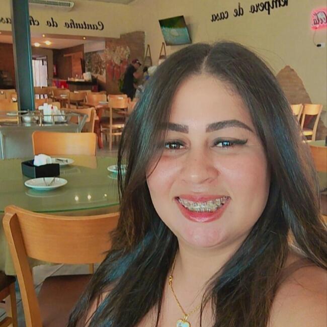Babysitter in Itaquitinga: Lívia