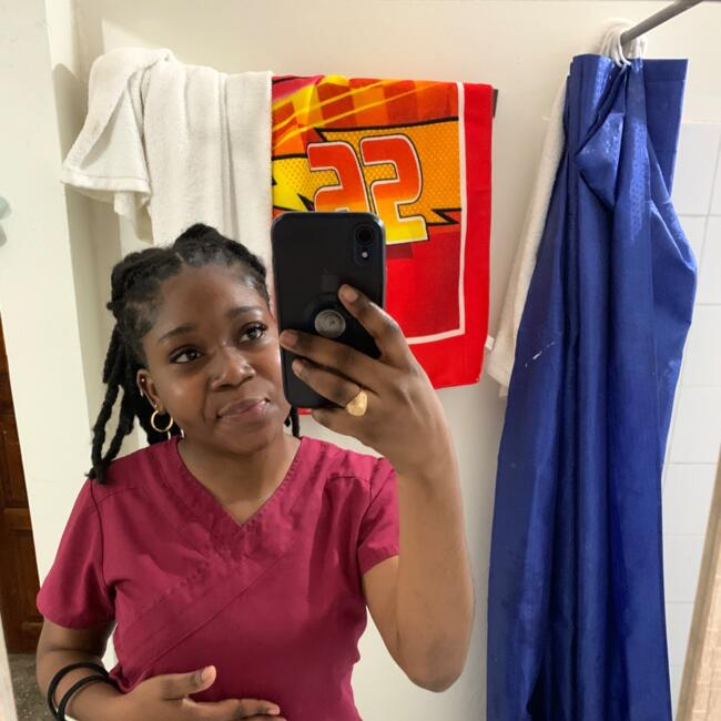 Babysitter in Port of Spain: Shirzell