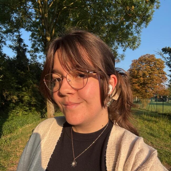 Babysitter in Givisiez: Emma