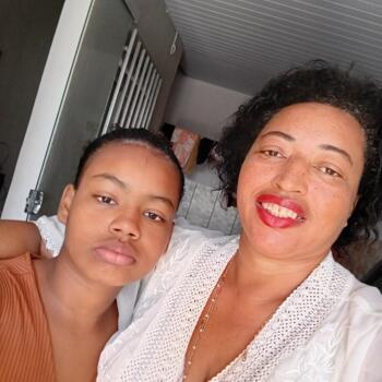 Emprego de babá em Japeri: emprego de babá Maria