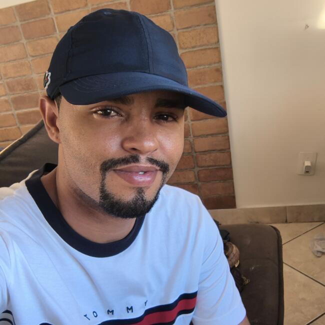 Emprego de babá em Vila Velha: Vitor