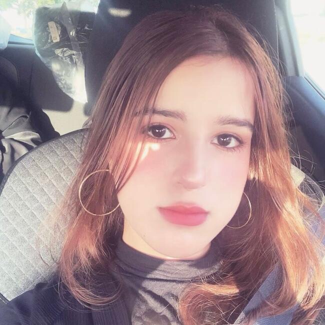 Babysitter in Agadir: Yousra