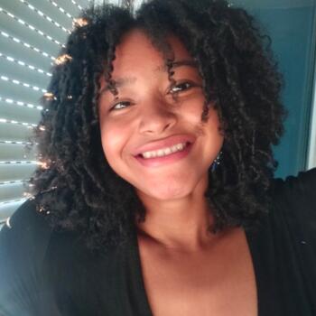 Babysitter στην περιοχή Ντιζόν: Marlyng Yuliana