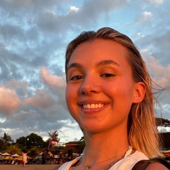 Babysitter in La Calmette: Clelia