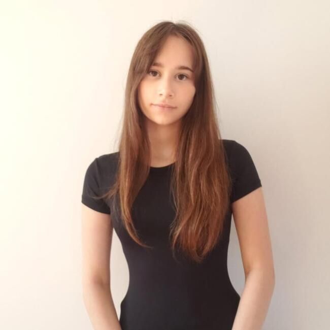 Babysitter in Paris: Roxane