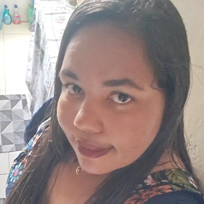 Babysitter in Niterói: Ana Claudia